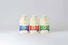 Load image into Gallery viewer, 1 Pint (blue top) - whole - Cornish dairy co.
